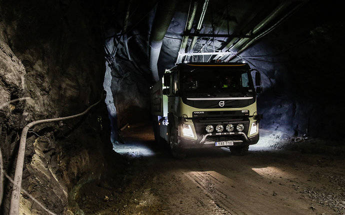 Un Volvo FMX autónomo por las minas de Suecia