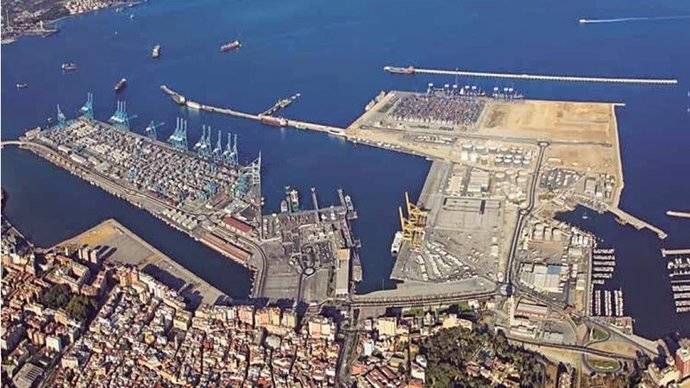 Imagen aérea del Puerto de Algeciras.