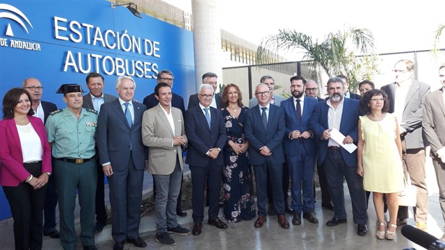 Imagen de la inauguración de la nueva estación de autobuses de Cádiz.