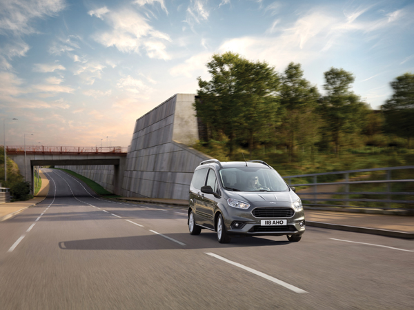 Ford presenta los nuevos Tourneo Courier y Connect con avanzada tecnología