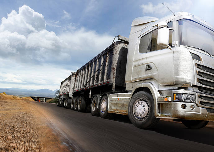 Un camión con los nuevos neumáticos de Hankook.