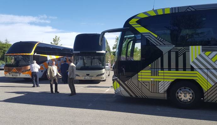 Neoplan presenta en España toda su gama de autocares Premium