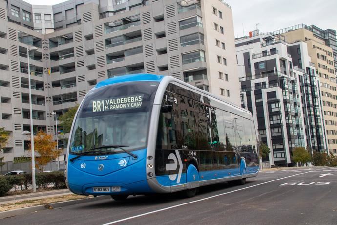 Primera línea de bus rápido de Madrid que conecta Valdebebas con el Ramón y Cajal