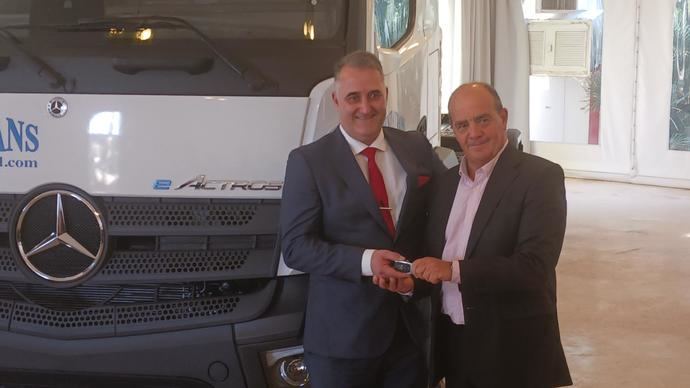 AtienzaTrans recibe el primer Mercedes-Benz eActros 400 del mercado nacional