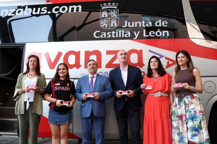 Más de 15.000 adolescentes solicitan la tarjeta de transporte Buscyl