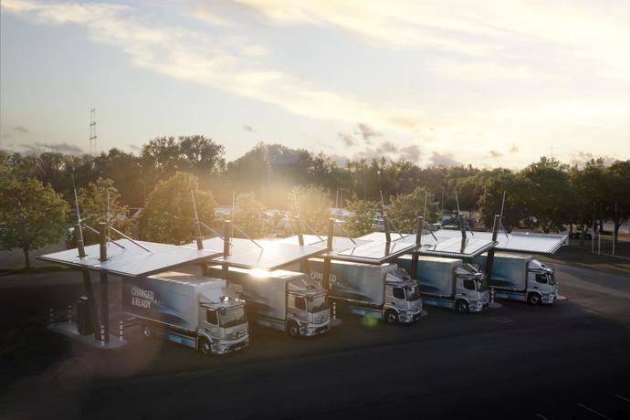 Daimler Trucks lanzará en septiembre su nueva marca TruckCharge