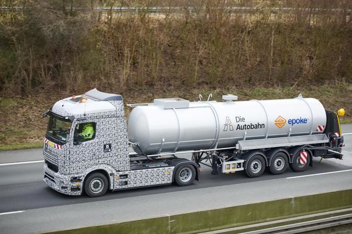 Mercedes-Benz Trucks y Autobahn ponen a prueba el eActros 600 en pleno invierno