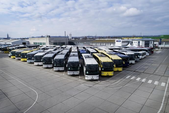 BusStore celebra 10 años en el mercado de buses de segunda mano