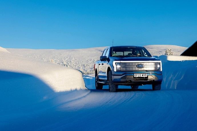 Ford decide 'importar' a Europa su F-150 eléctrico