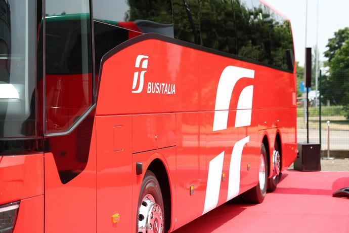 Daimler suministra 111 autobuses de las marcas Mercedes-Benz y Setra
