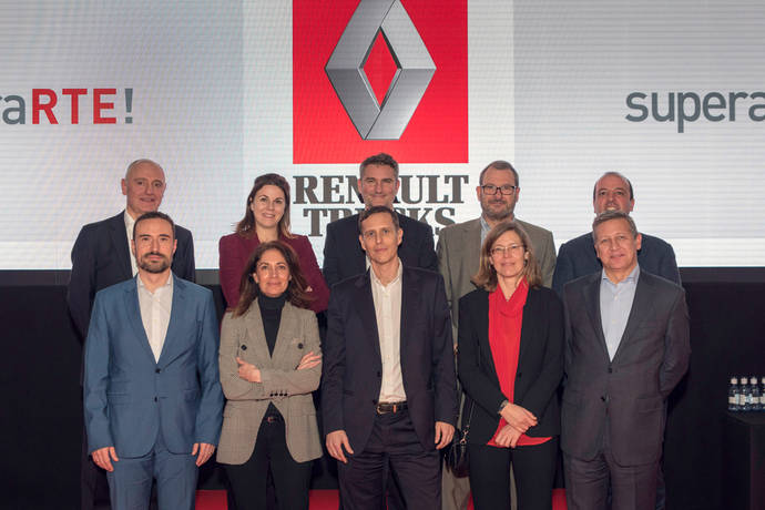 De izquierda a derecha, empezando por arriba: Francois Bottinelli, Raquel González, Joachim Baeyens, Philippe Gorjux, Oscar Martirena, Andrés Sáiz, Mayte Montero, Ignacio Lazcoz, Ana Díez y César Garrido.