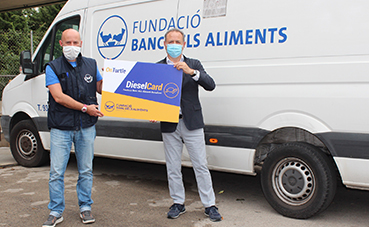 OnTurtle hace una donación al Banco de los Alimentos de Barcelona