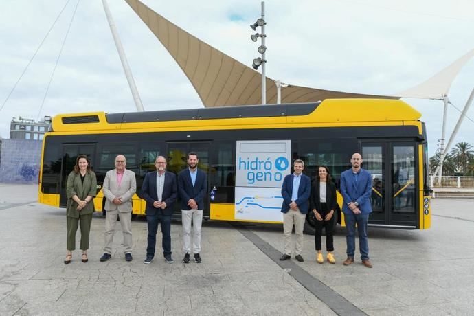 Guaguas Municipales incorpora su primer vehículo propulsado por hidrógeno verde