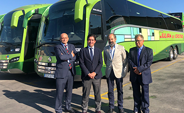 Juli&#225;n de Castro suma tres autocares Volvo B11R a su flota