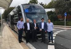 Dbus recibe la visita de una delegación suiza