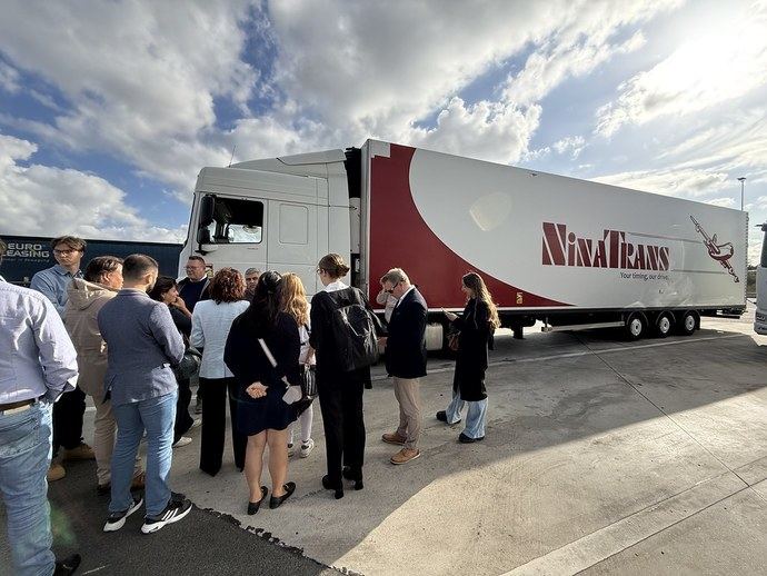 Europa enfrenta un déficit de 390.000 plazas seguras para camiones