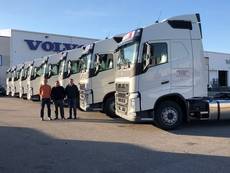 Entrega de los Volvo FH 460.