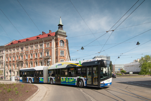 Cracovia encarga 18 nuevos autobuses eléctricos Solaris articulados