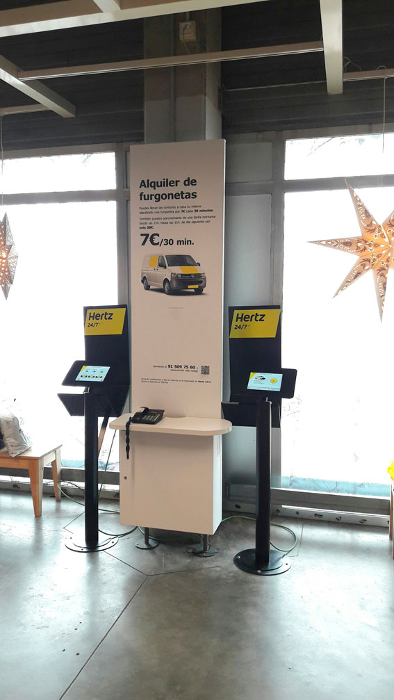 Hertz facilita el alquiler de furgonetas en grandes almacenes