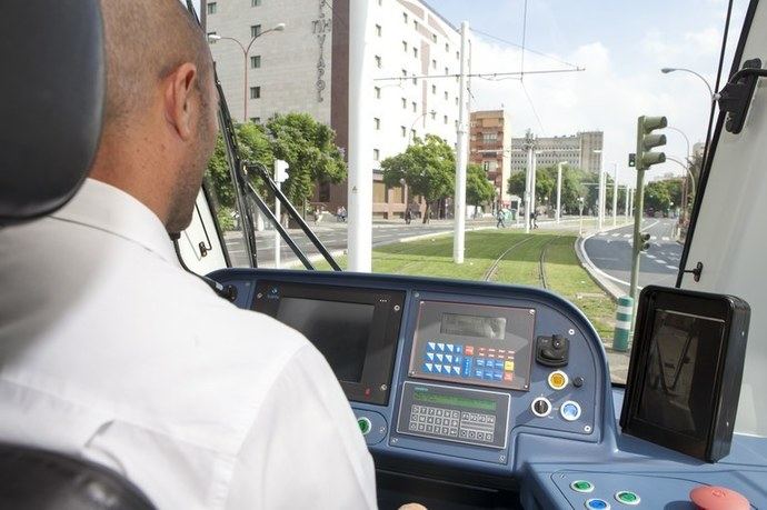 Sevilla tramita 23,8 millones de fondos Next Generation para el Tranvibús
