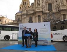 El consejero de Fomento presenta el Plan Director de Transportes