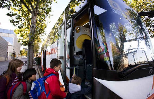 Bilbao vigila y controla el transporte escolar