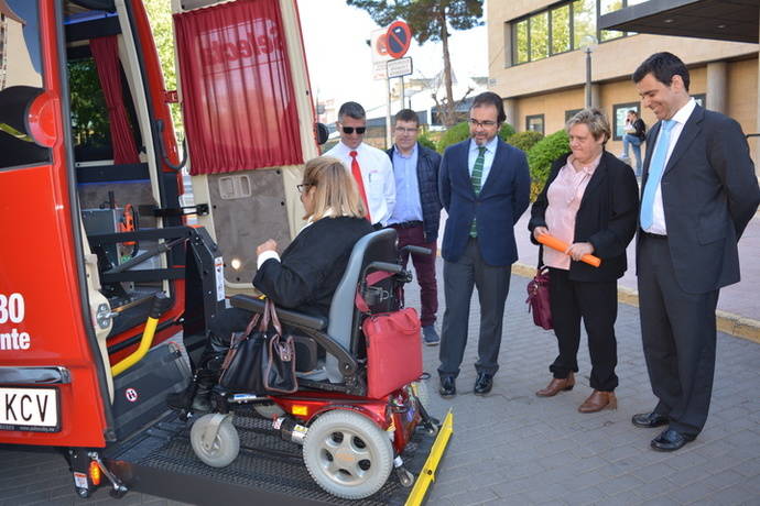 Murcia lanza ayudas para el acceso al trasporte