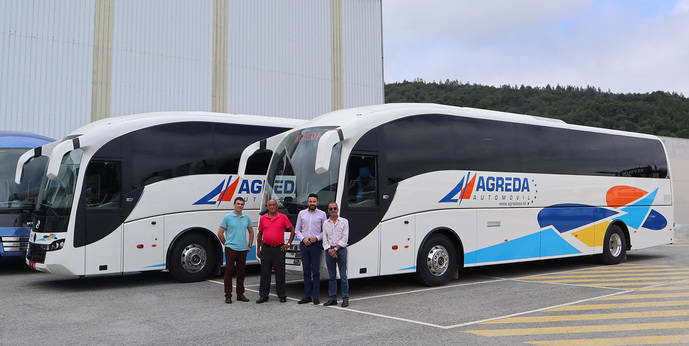 Los dos nuevos autocares de Agreda Automóvil.