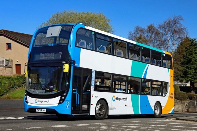 200 vehículos de dos pisos Alexander Dennis Enviro400