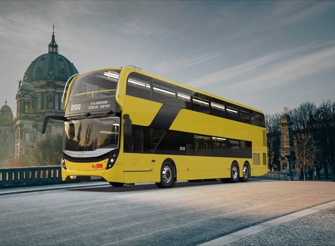 Uno de los autobuses que recorrerán las calles de Berlín.