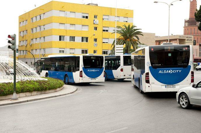 Murcia facilita a los discapacitados usar transporte público