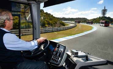 Conductores reciben formación para el manejo de los nuevos autobuses