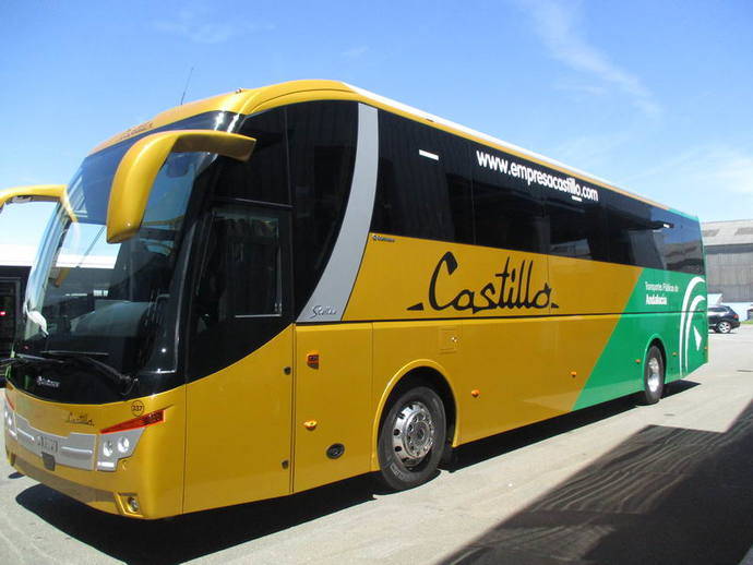 Grupo Castrosua entrega un vehículo de tipo Stellae a la empresa Autocares Jaén