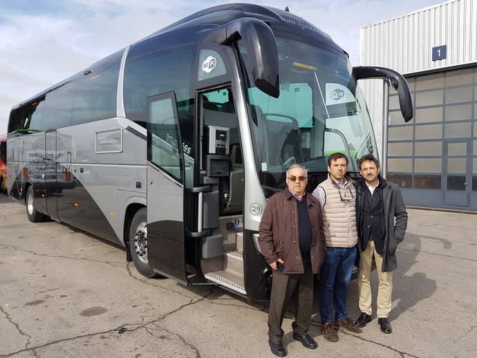 Autocares V. Jiménez adquiere un Scania K410