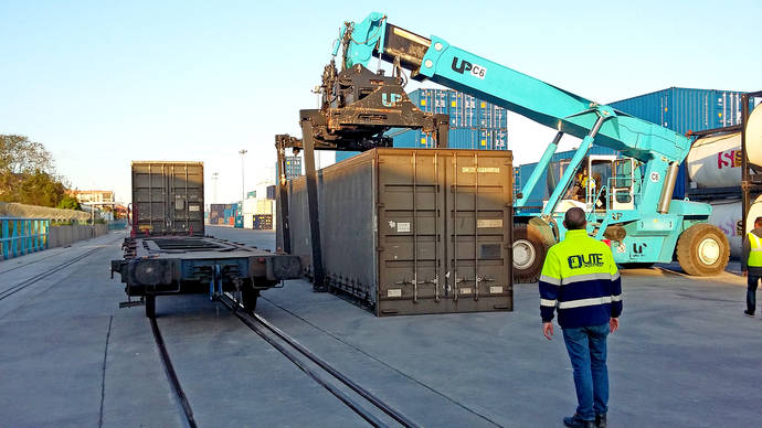 La Base Intermodal Barcelona Can Tunis recibe su primer convoy ferroviario