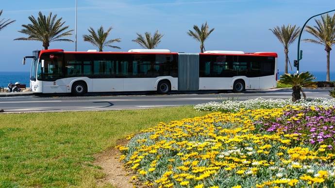 Aumentan los viajeros del servicio de autobús en Almería