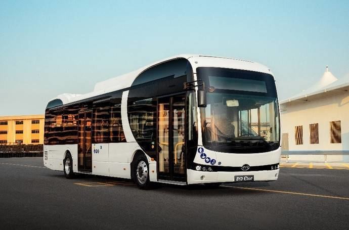 BYD hace entrega de 100 autobuses eléctricos a Cutcsa en Uruguay