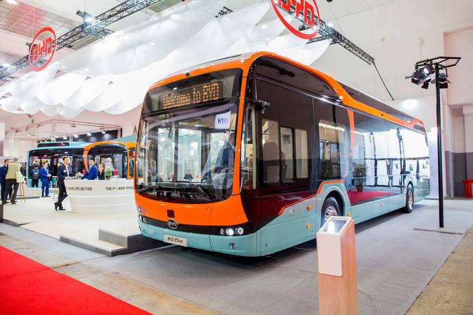 BYD presenta el autobús del futuro de 12 metros en Busworld Europa