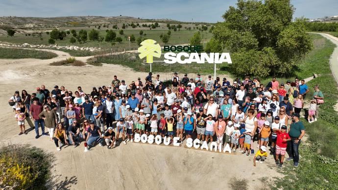 El Bosque Scania cumple 10 años de historia con 221 árboles más