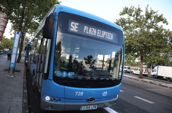 Almeida inaugura el bus lanzadera de plaza Elíptica con Islazul