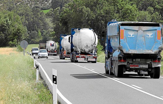 La CNMC prevé la impugnación del ROTT por el requisito de antigüedad máxima