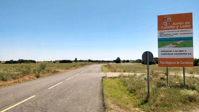 Obras de mejora en carretera entre los pueblos leoneses de Villadangos del Páramo y Valcabado del Páramo por 6,8 millones de euros