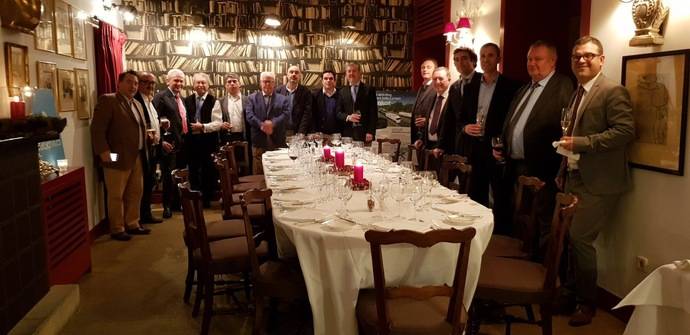 VatServices patrocina la cena de navidad de Junta de Gobierno de Atfrie