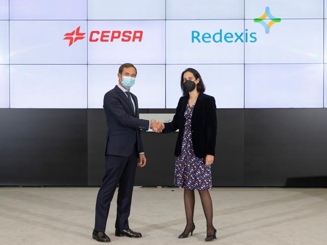 Cepsa y Redexis crean una red global de energía fotovoltaica