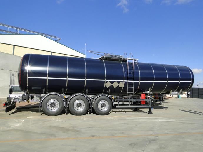 Farcinox amplía su porfolio de productos con la producción de cisternas para el transporte de asfalto