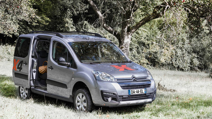 Un Citroën Berlingo 4x4 Dangel.