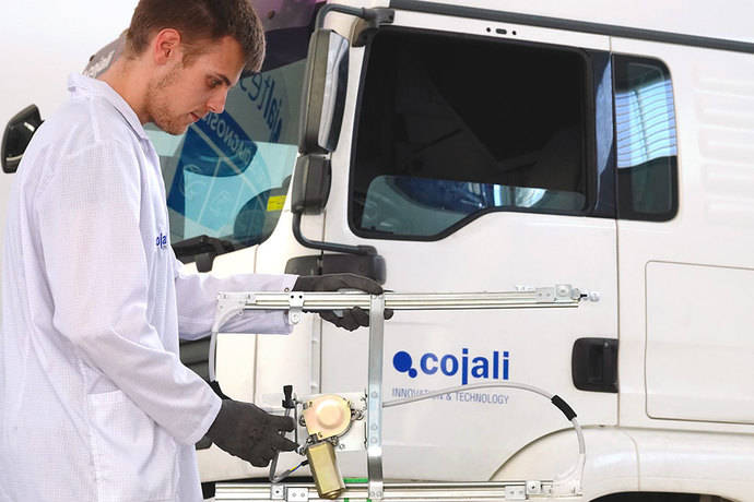 Cojali amplía oferta con elevalunas y limpiaparabrisas de vehículo industrial