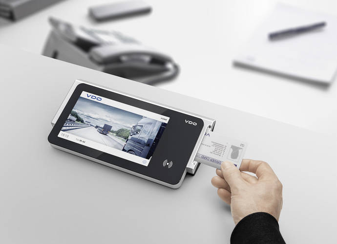 Continental muestra una nueva solución para la descarga de datos de tacógrafos