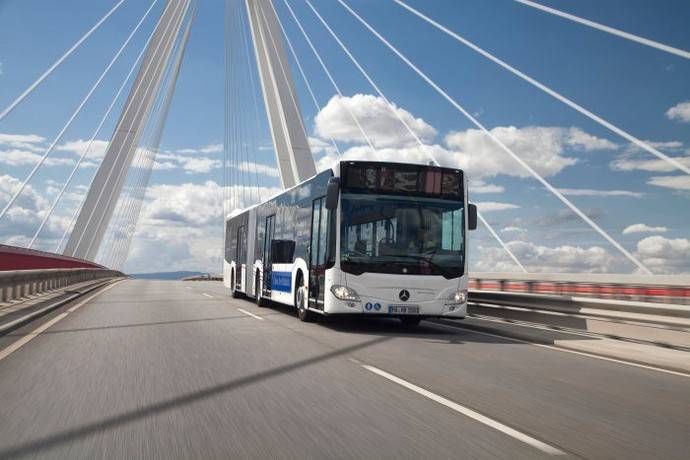 Un autobús Mercedes-Benz Citaro articulado.