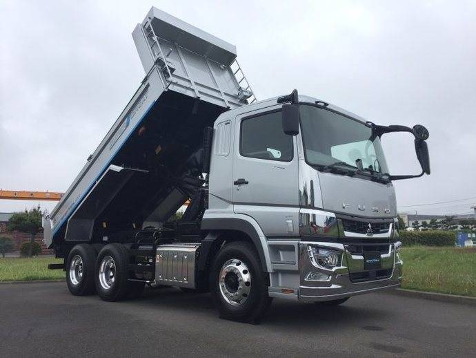 Daimler Trucks amplía su presencia en Japón con un nuevo camión Fuso